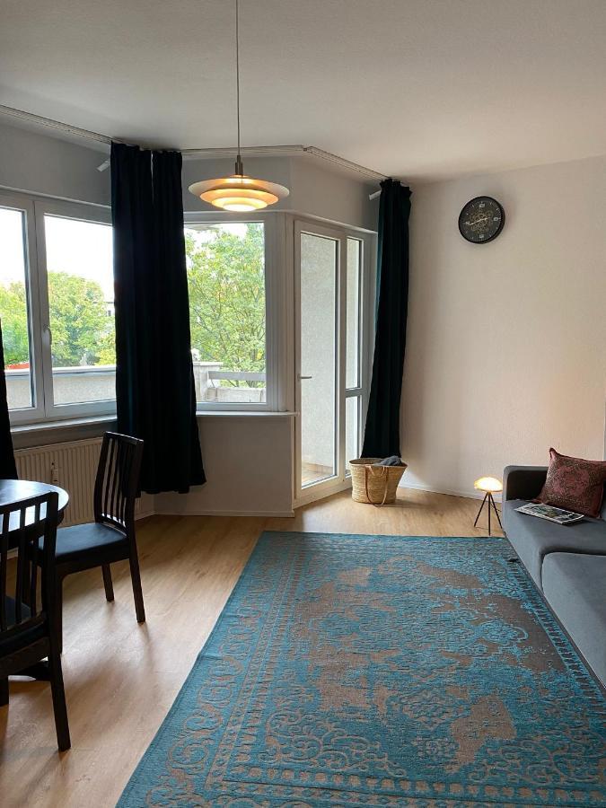 Beautiful Apartment With Balcony Berlín Exterior foto